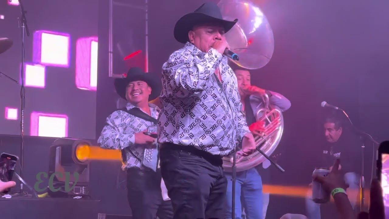 El Compa Sacra el Último Razo en El Patrón Night Club Bronx NYC 11/23/22
