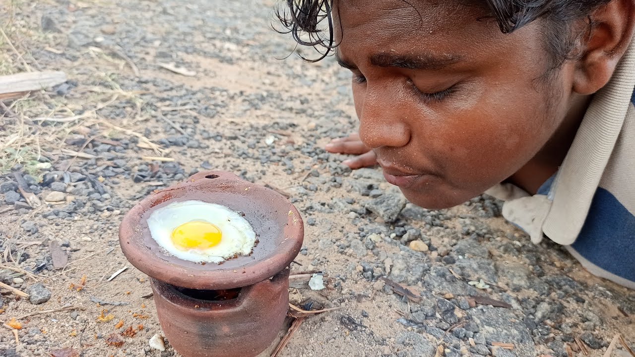 Tiny Egg Omelette|சொப்பு சாமானில் காடை முட்டை ஆம்லெட்|World Smallest Omelette Making|Quail EggOmelet