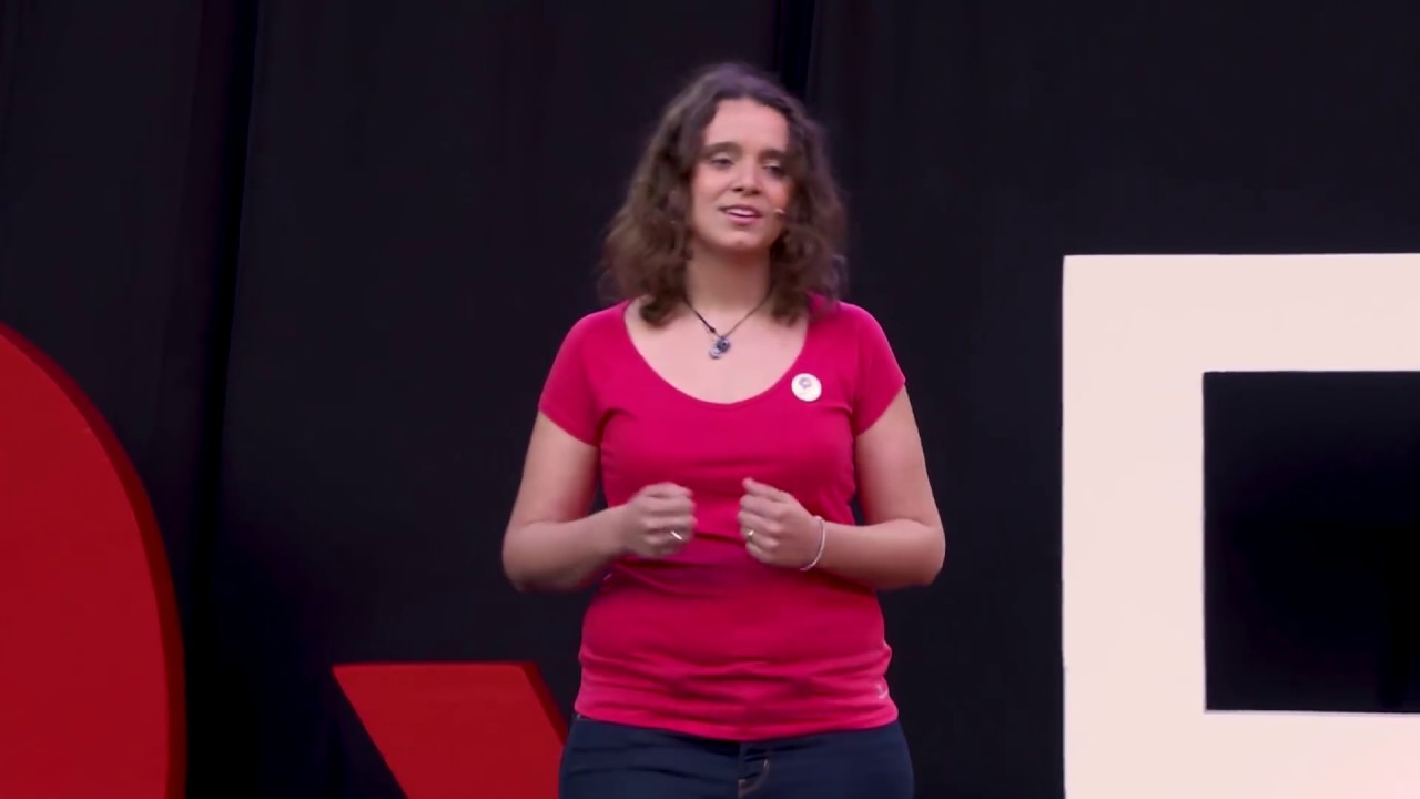 Conseguir trabajo, aunque llueva o truene | Malena Famá | TEDxRosario