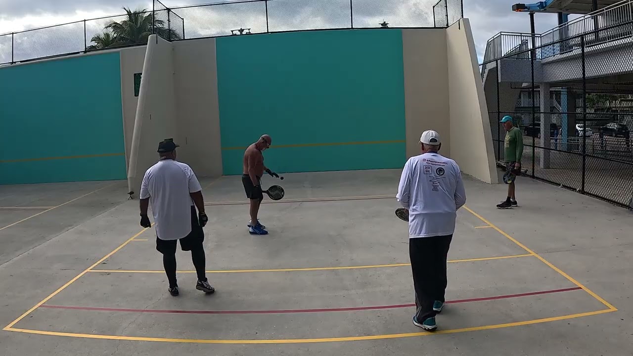 Frank M & Richard Plumber vs Felix Z & Rene