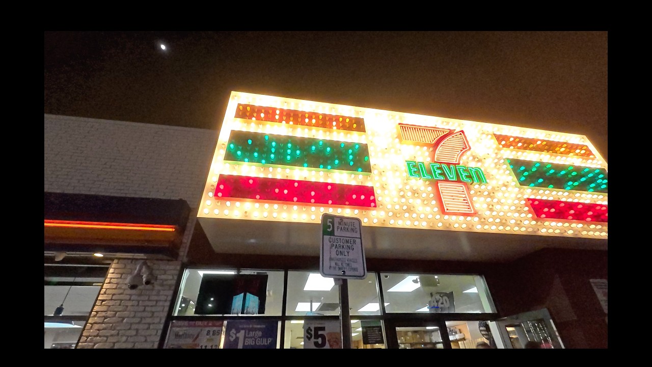 7-11 สาขา Las Vegas (ไปปีที่แล้ว 2025 ลงปีนี้ 2026 😊)