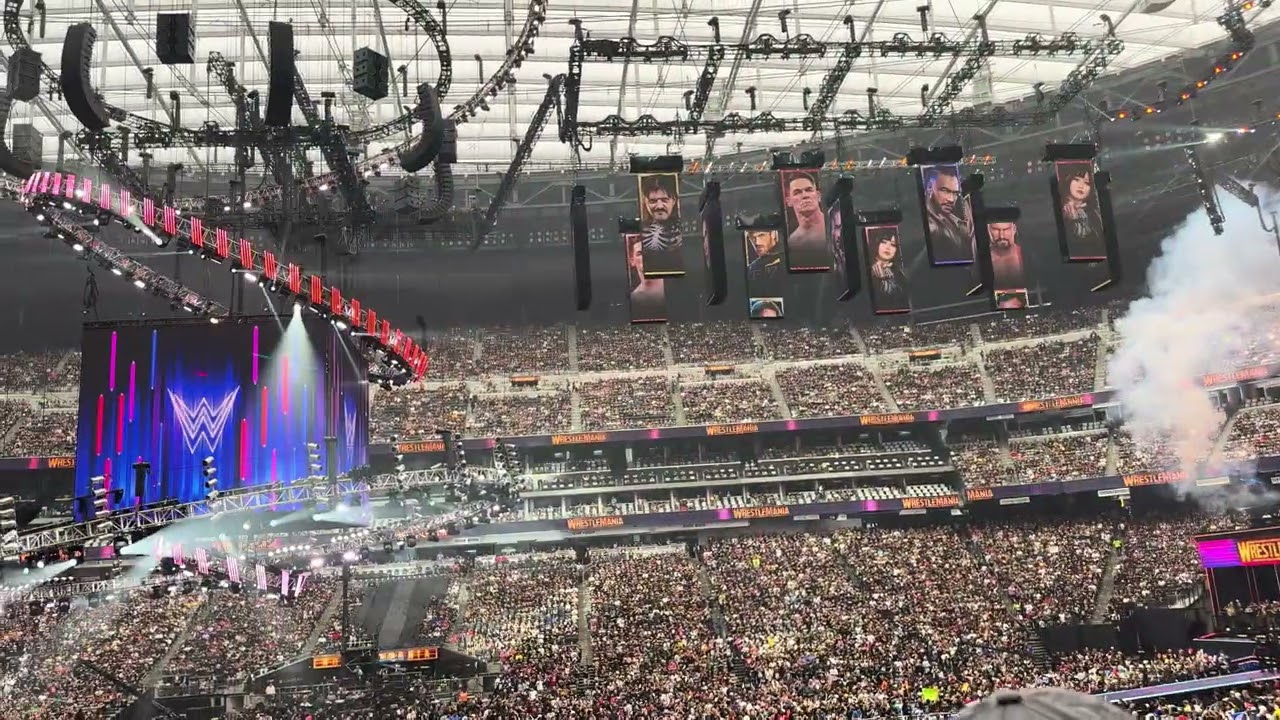 WWE WrestleMania 41 Night 2: Пиротехника открытия