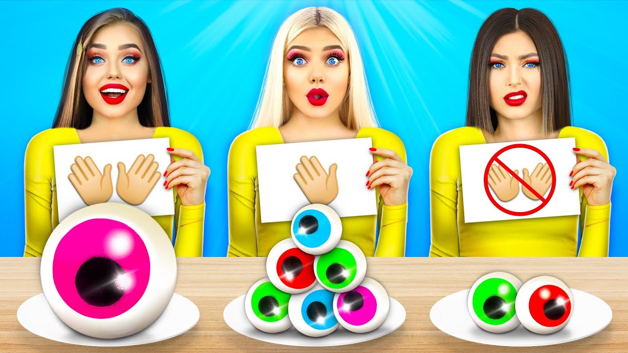 Desafio Alimentar: Sem M&atilde;os vs Uma M&atilde;o vs Duas M&atilde;os! Decora&ccedil;&atilde;o de Comida Extrema por RATATA COOL