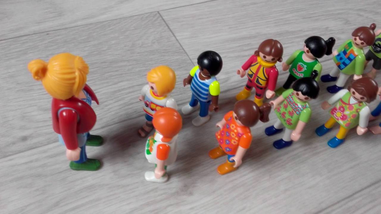 Vidéo playmobil la garderie ep1 s1 2/2