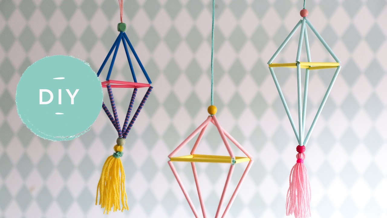Een hanger knutselen met rietjes