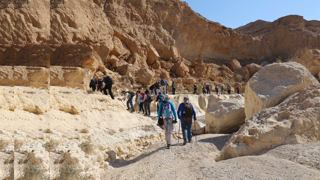 מחאן סהרונים לאורך הנקרות לגב ילק