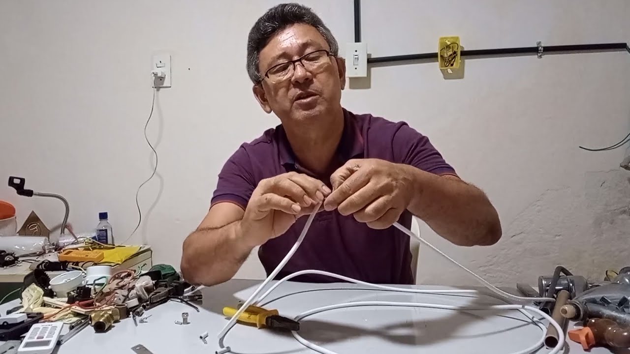 Como fazer emenda em cabo de antena de TV (Cabo Coaxial)