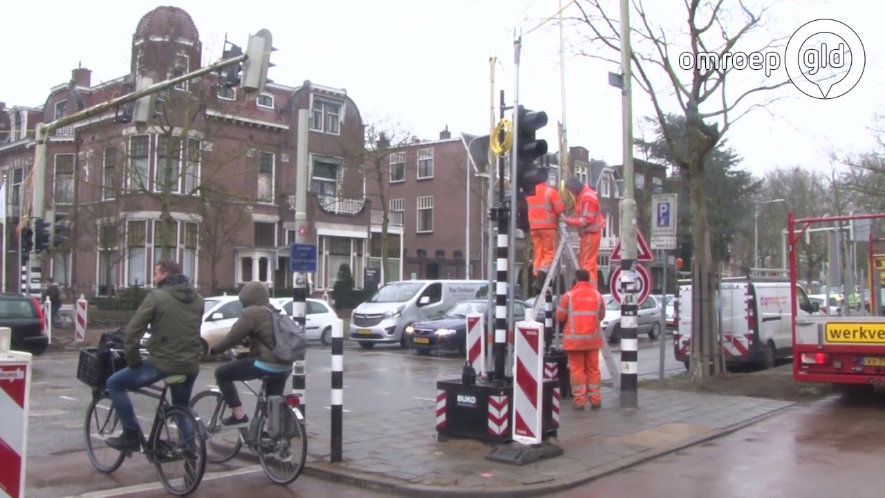 Kabels verkeerslichten kapotgetrokken, maar stoplichten Nijmegen doen het weer!