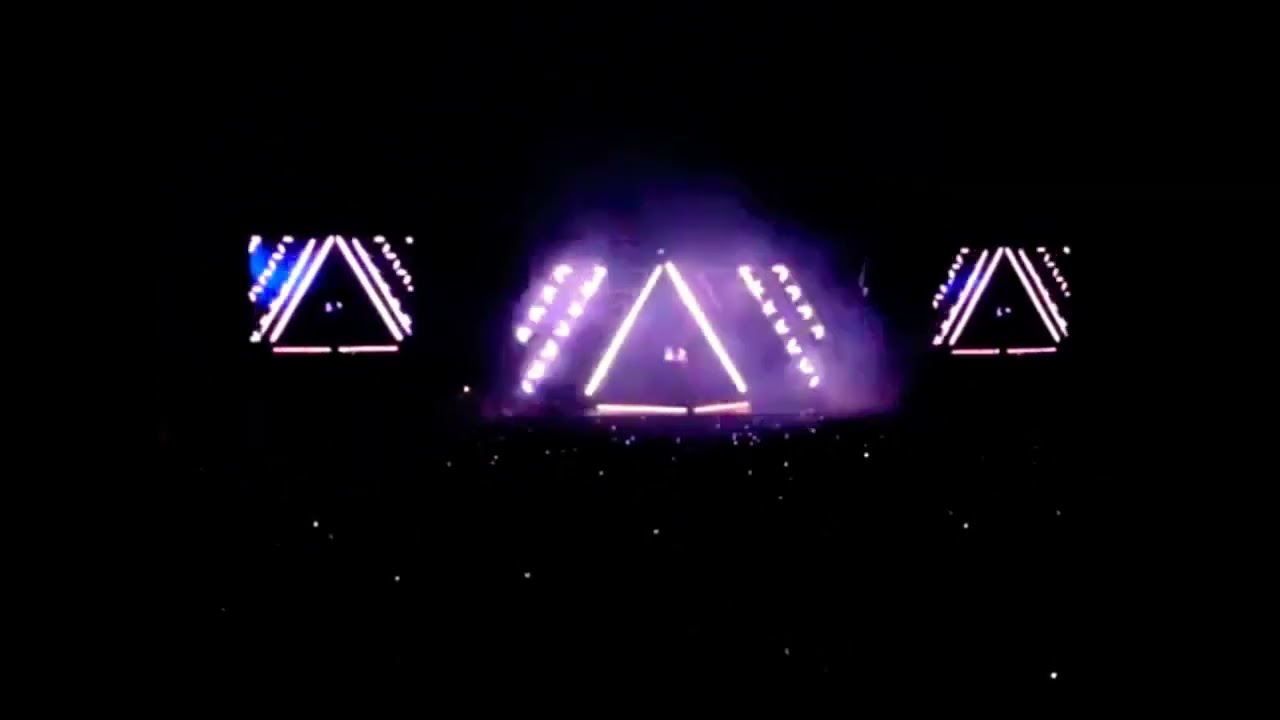 Daft punk Alive 2007 (live in Los Angeles) : Television Rules the Nation/Crescendolls