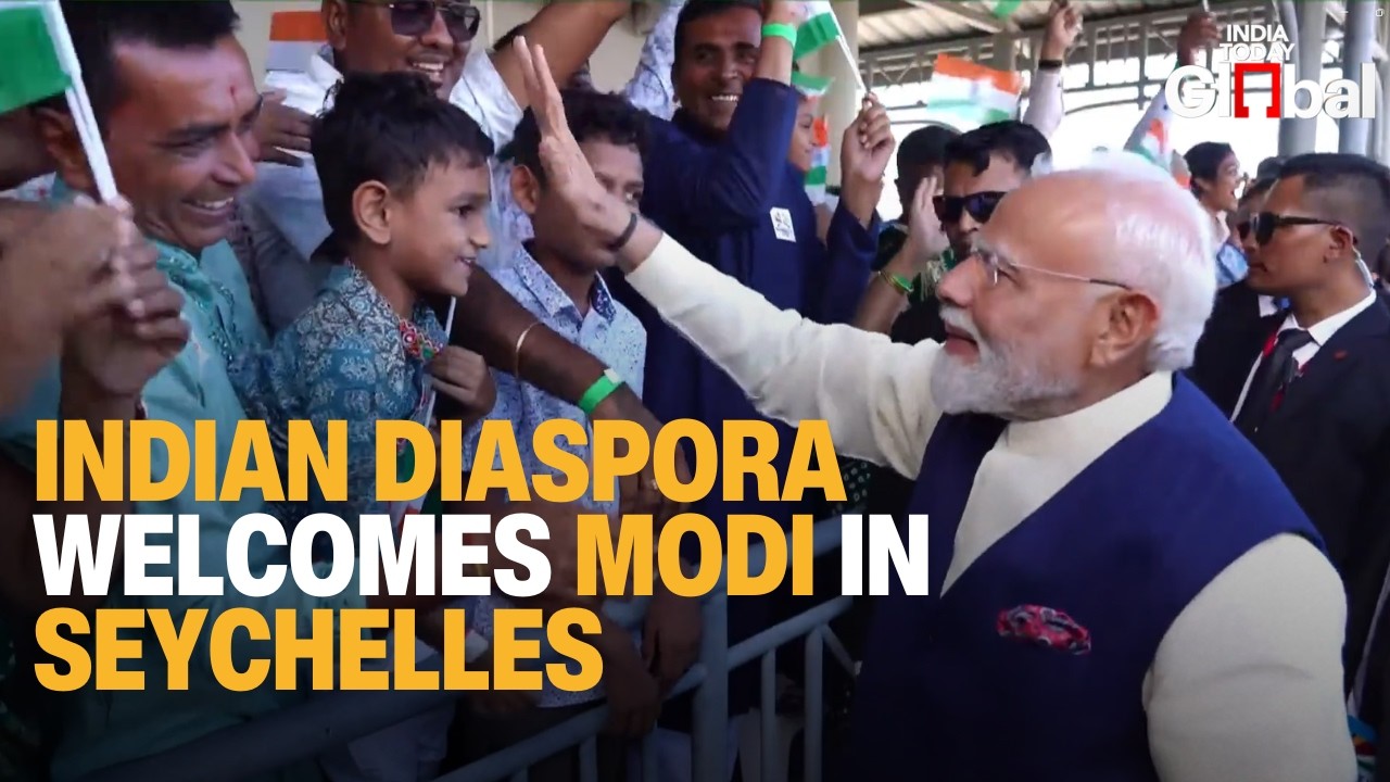 PM Modi Meets Indian Diaspora in Seychelles After Grand Welcome at Airport