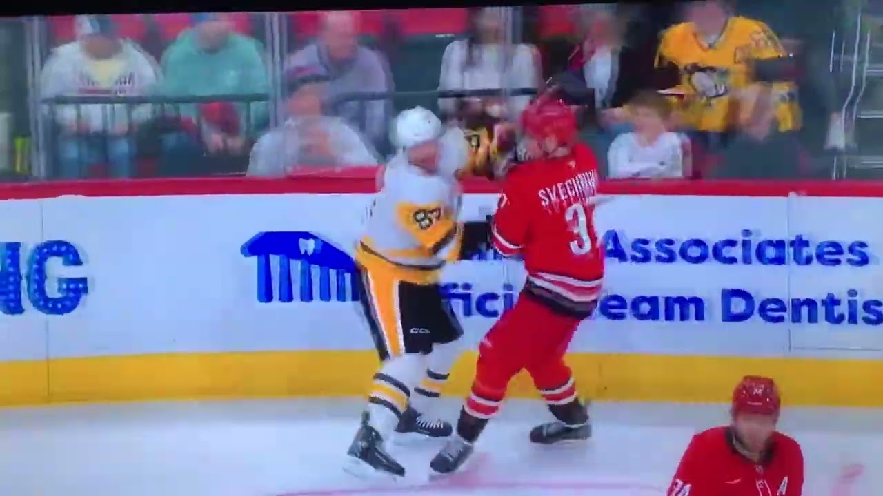 Watch Pens Sidney Crosby let the fan know the home team got the extra 2 minutes penalty time 😎😫😂