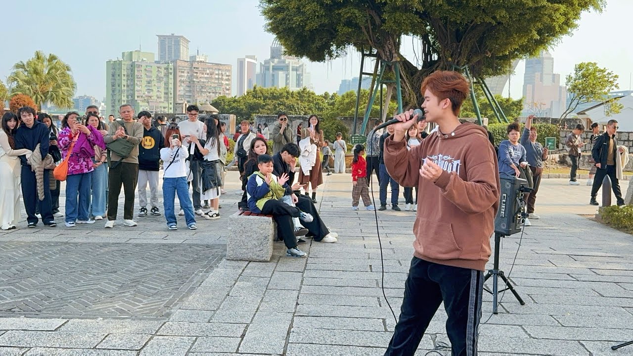 澳門街唱戲腔《探窗》! 各地遊客紛紛圍觀