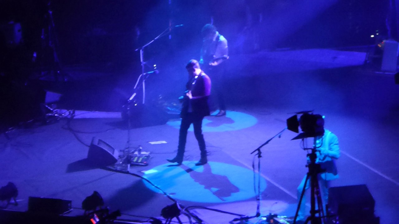 Kings of Leon - Closer, Leeds Arena 19.02.17