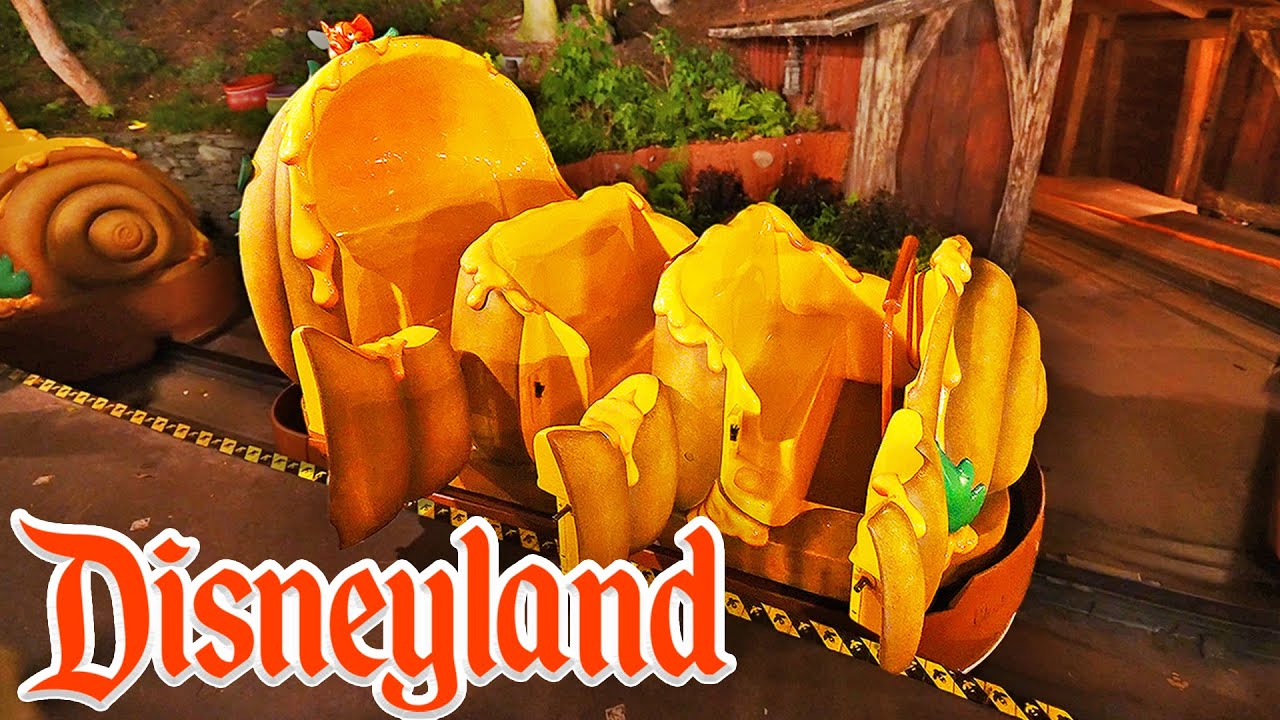 The Many Adventures of Winnie the Pooh at Night - Disneyland Rides [4K POV]