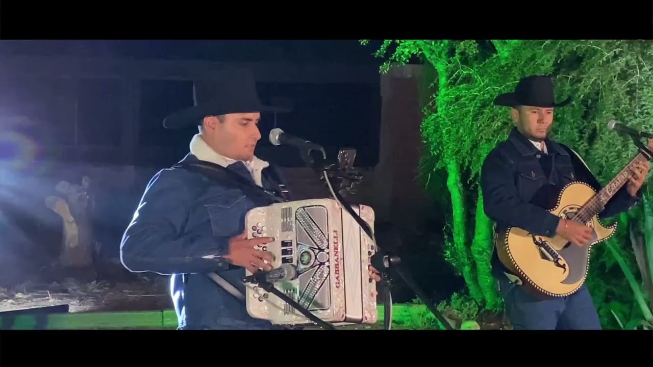 El Chubasco - Grupo Fuereños (En Vivo)