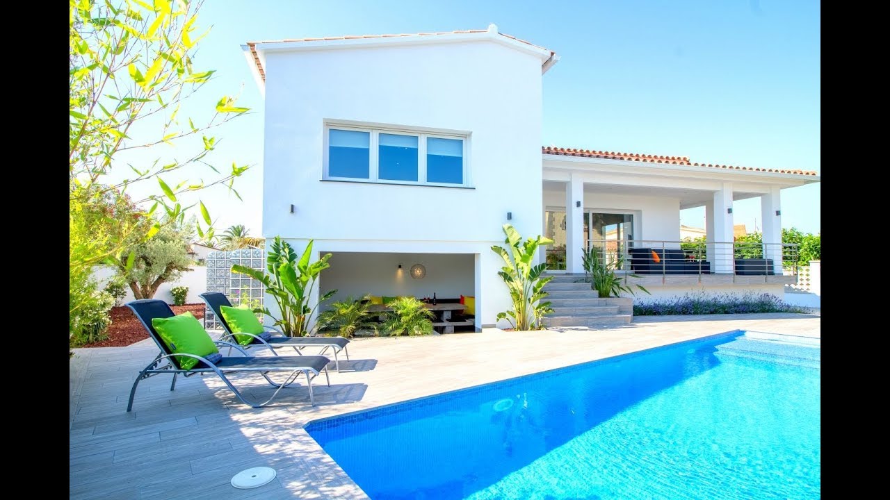 LEON INMOBILIARIA VACATION RENTALS IN COSTA BRAVA, SPAIN. Property 10221