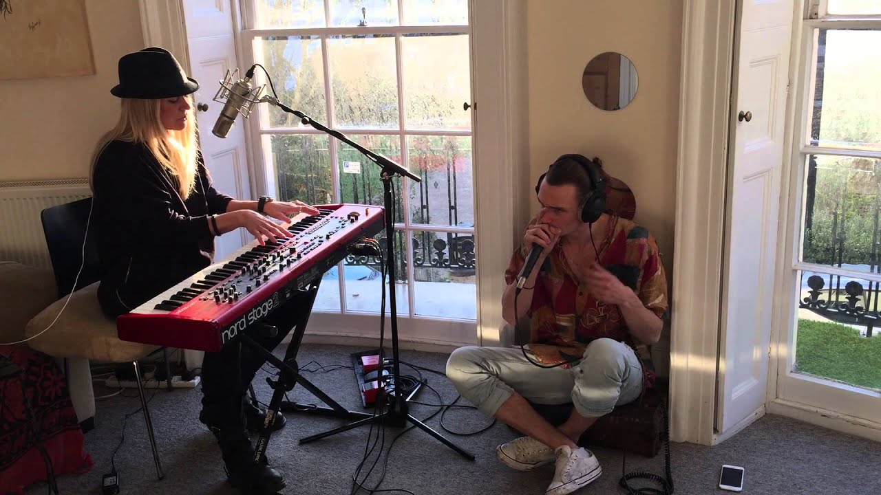 Berenice Scott - 'Lonely Street' w/Roman Scott