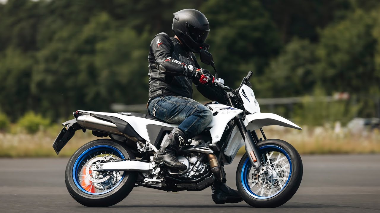 T￼UTO : APPRENDRE LA GLISSE EN MOTO ! 