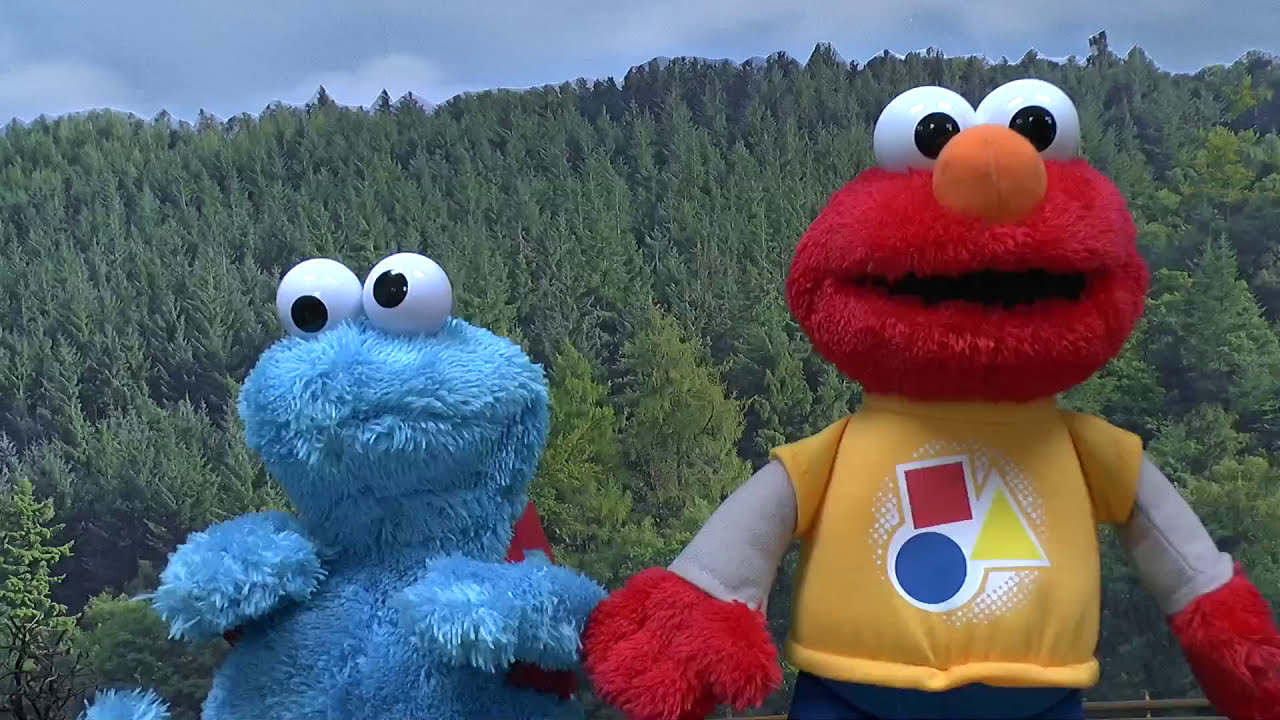 Thomas & Friends Colorful Engines With Sesame Street