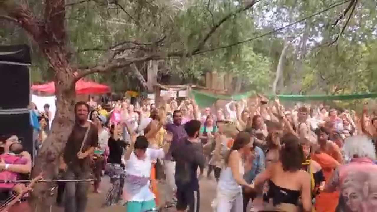 DHAS: EMOCIONANTE KIRTAN EN SAN MARCOS