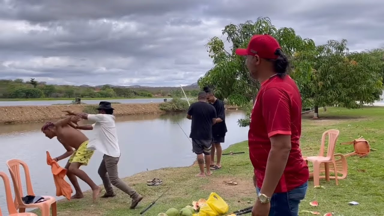 TIRINGA JOGA POBRETION NO RÉSERVATORIO DOS PEIXES 😂 | COMÉDIA SELVAGEM, EL GATO E POBRETION