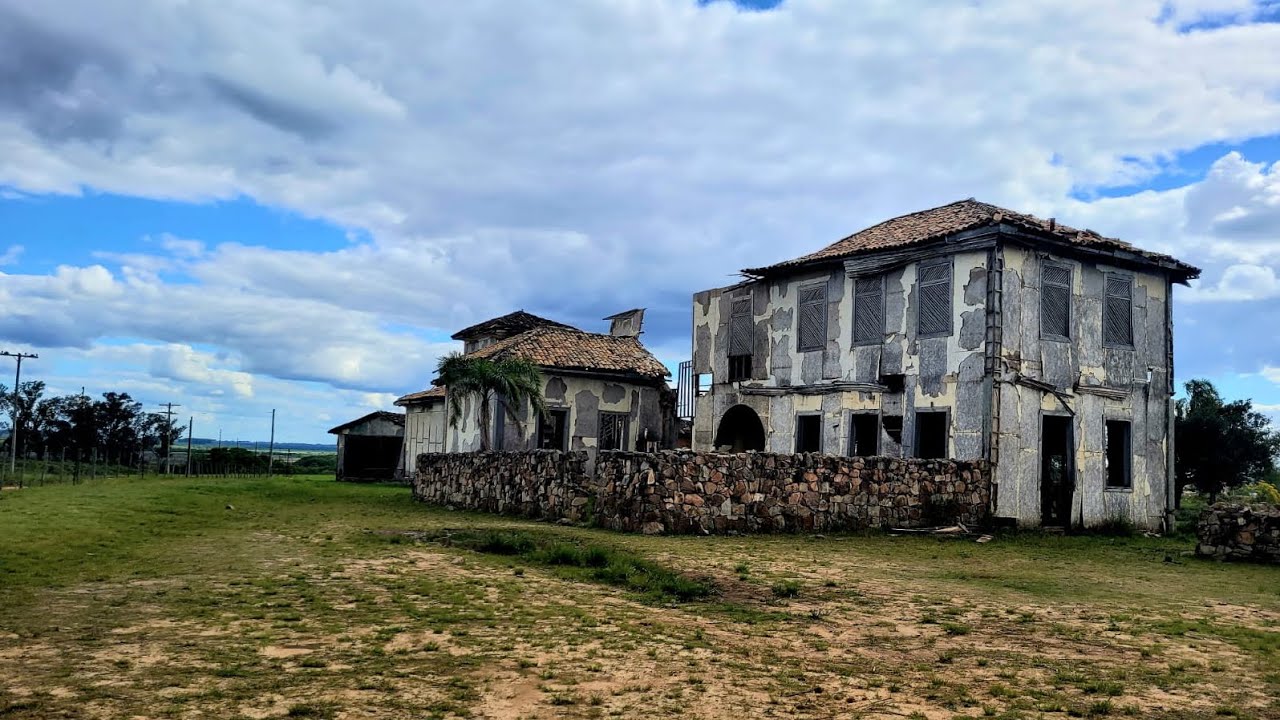 LUGAR ONDE FIZERAM UM FILME FAMOSO SE TORNOU UMA CIDADE FANTASMA! * Está completamente abandonada *