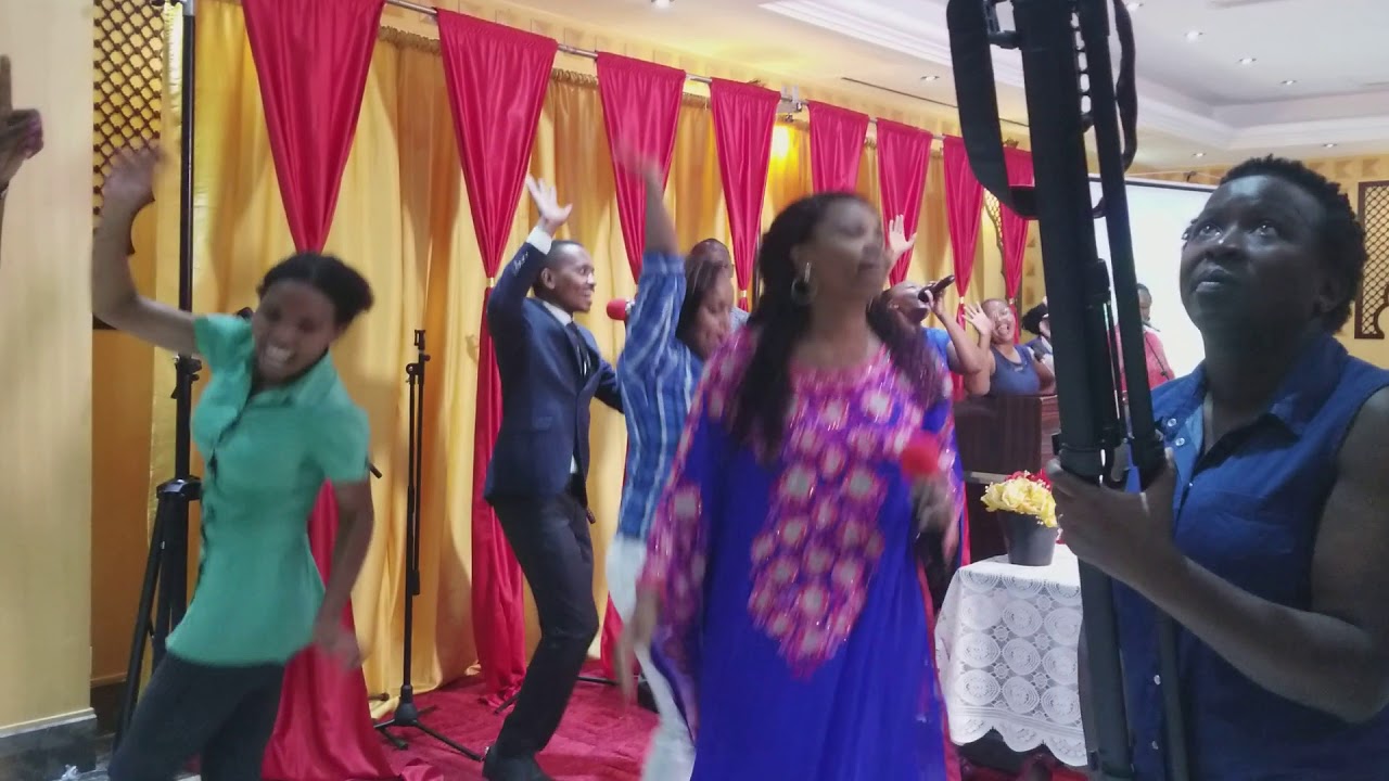 Lady bee live in Dubai...Worship makes war cheap