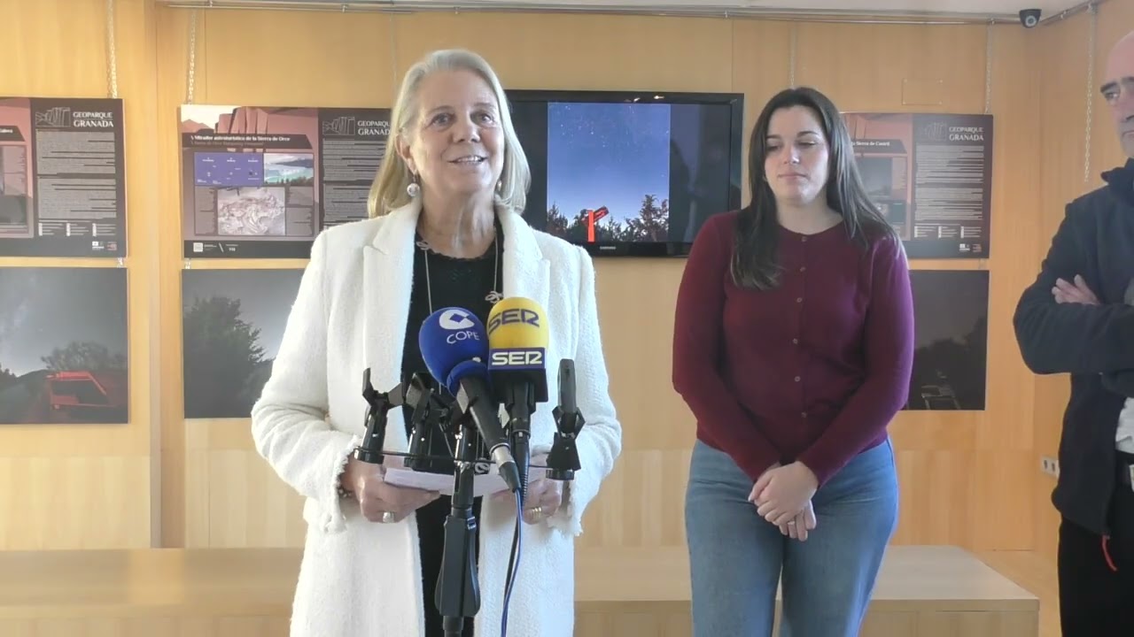 VIDEO La Oficina de Turismo de Guadix acoge una exposición sobre la Red de Miradores del Geoparque