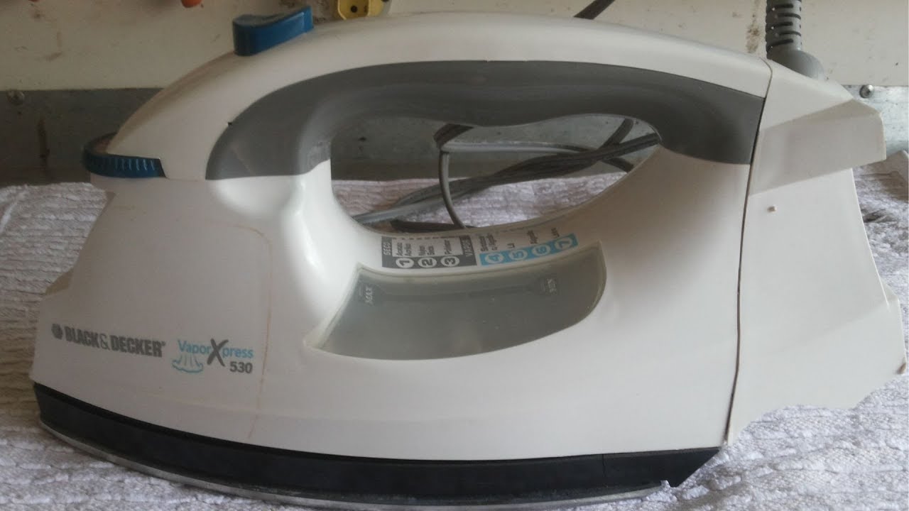 ferro de passar black decker vapor xpress 530 não liga! Veja como desmontar e concertar vídeo 1