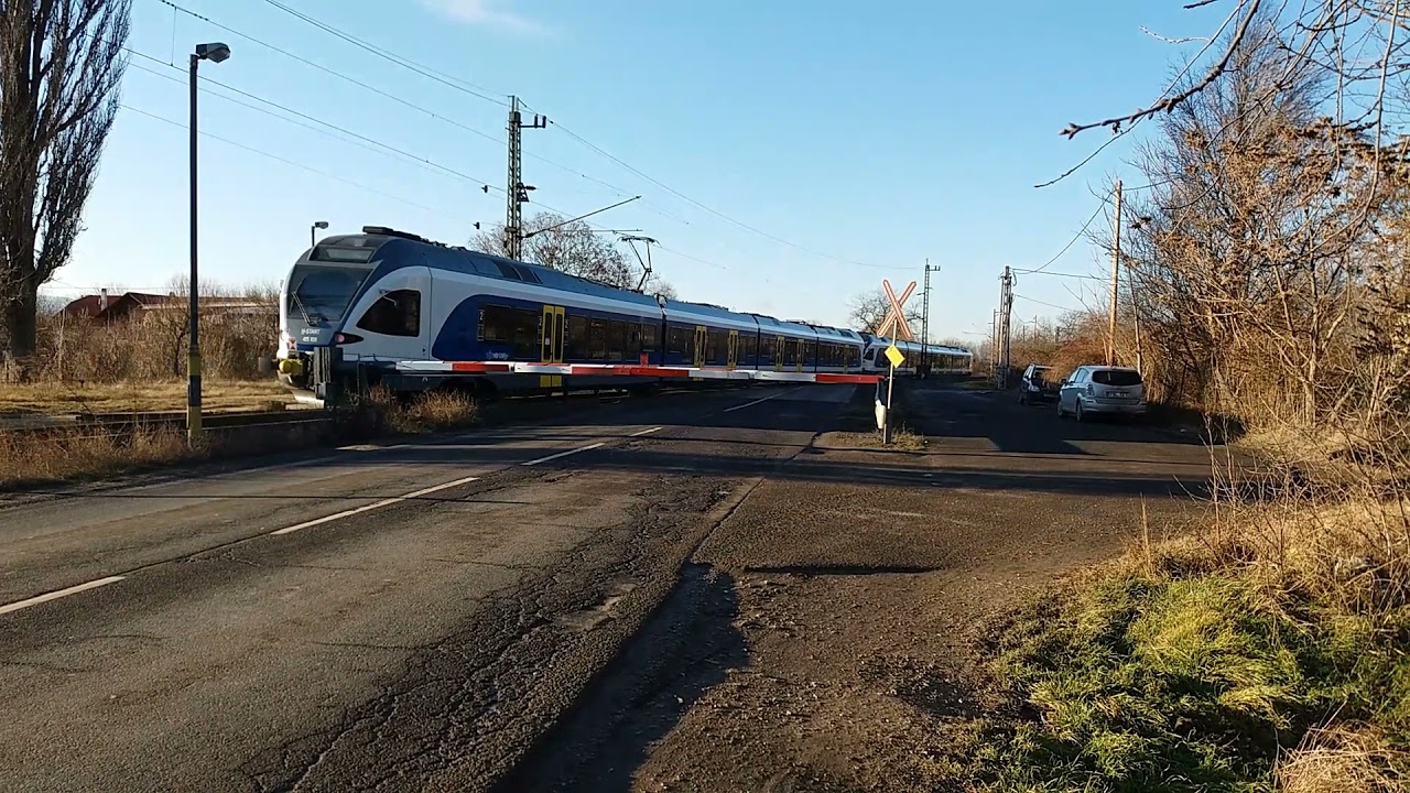 Vasúti átjáró - Máriaudvar vasúti m.h. / Hungarian train level crossing
