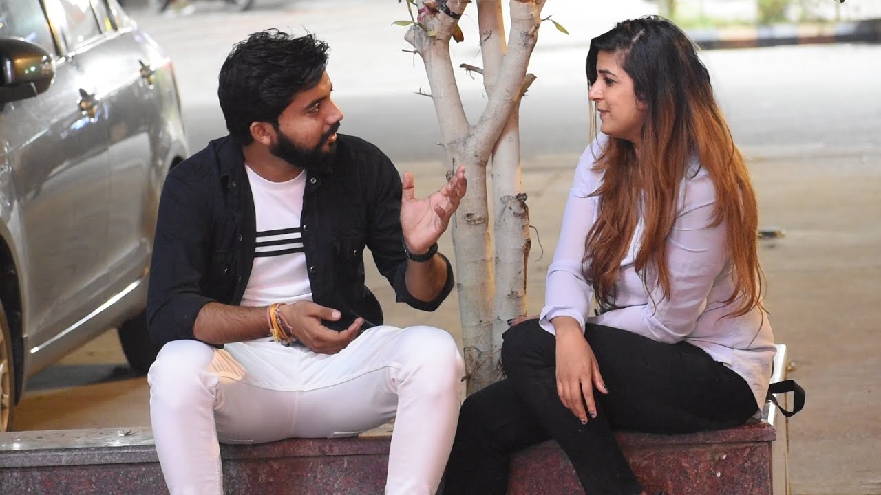 जब  एक professional trainer हुई आँखों की कायल Flirting prank on motivator trainer |Somesh Brijwasi|