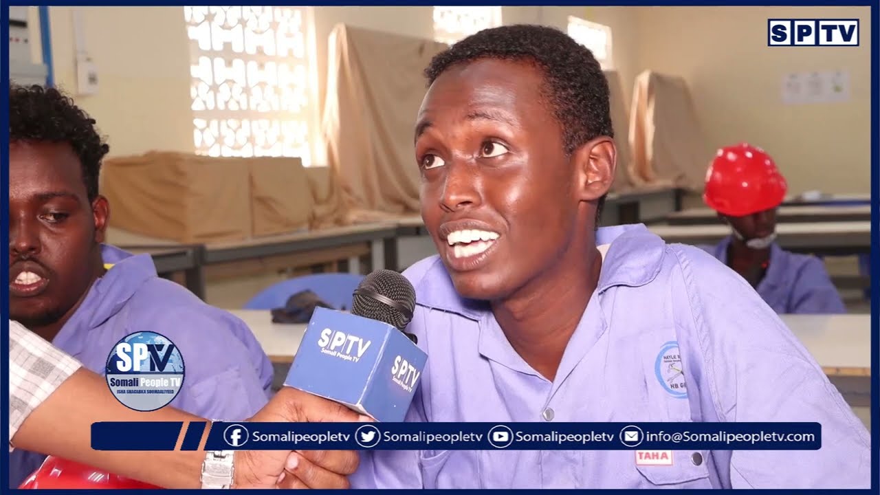 BR: Dhalinyaro Rag iyo Dumar isugu jira ayaa dadaal ku bixinya barashada xirfadaha gacanta