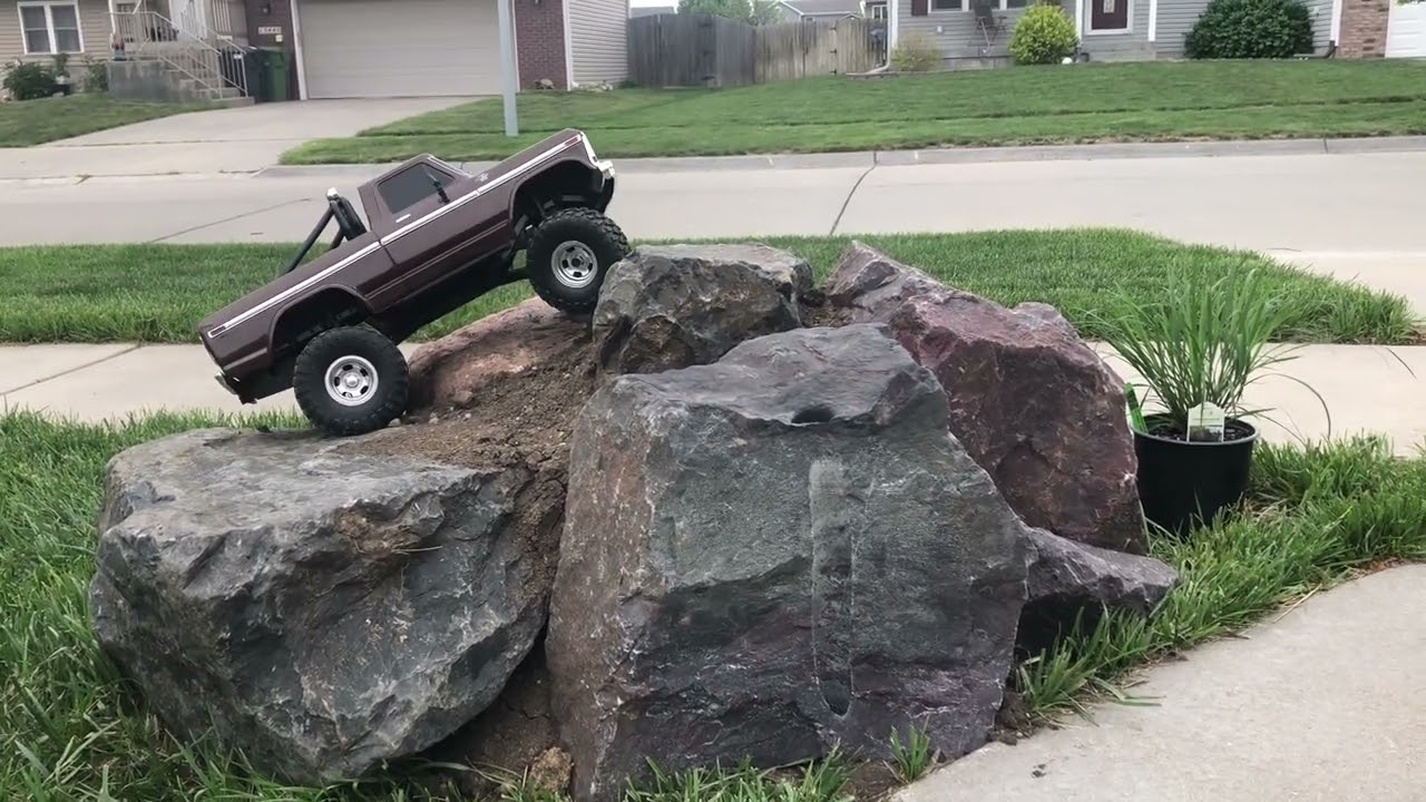 Urban cowboy rock crawl, trx4 F150 high boy.