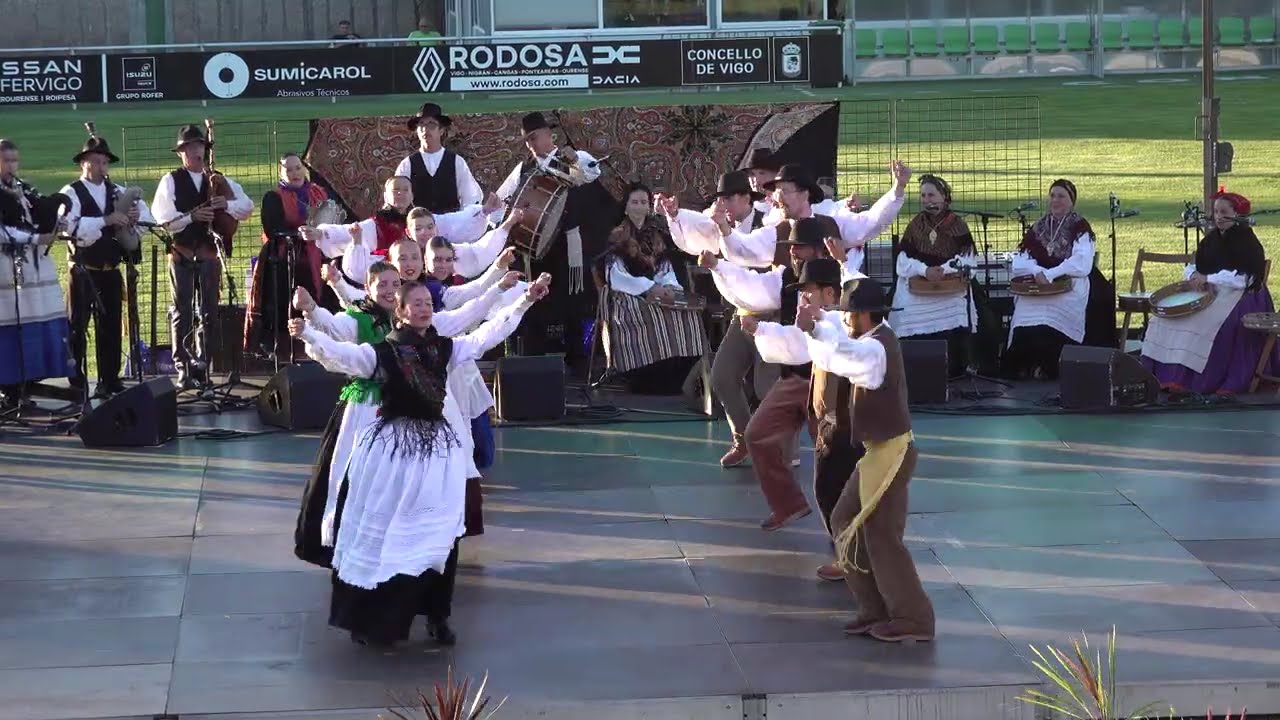Galician folk dance: Xota de Sobrado