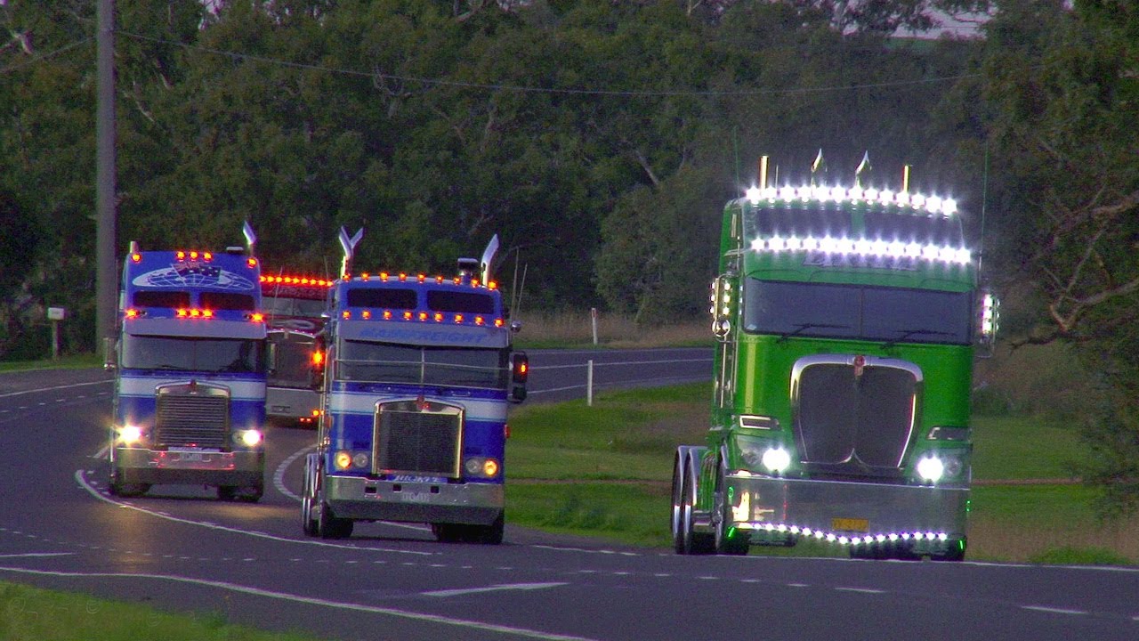 Leaving the Alexandra Truck, Ute & Rod Show 2014