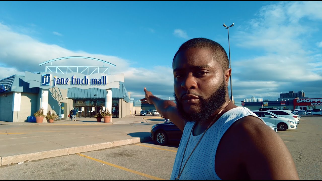 THE FAMOUS JANE AND FINCH MALL IN TORONTO🇨🇦 CANADA | 🇯🇲JAMAICAN MAN TOUR