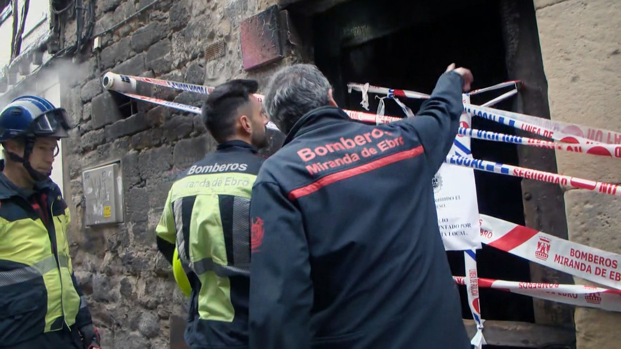 Mueren tres mujeres en un incendio provocado en Miranda de Ebro