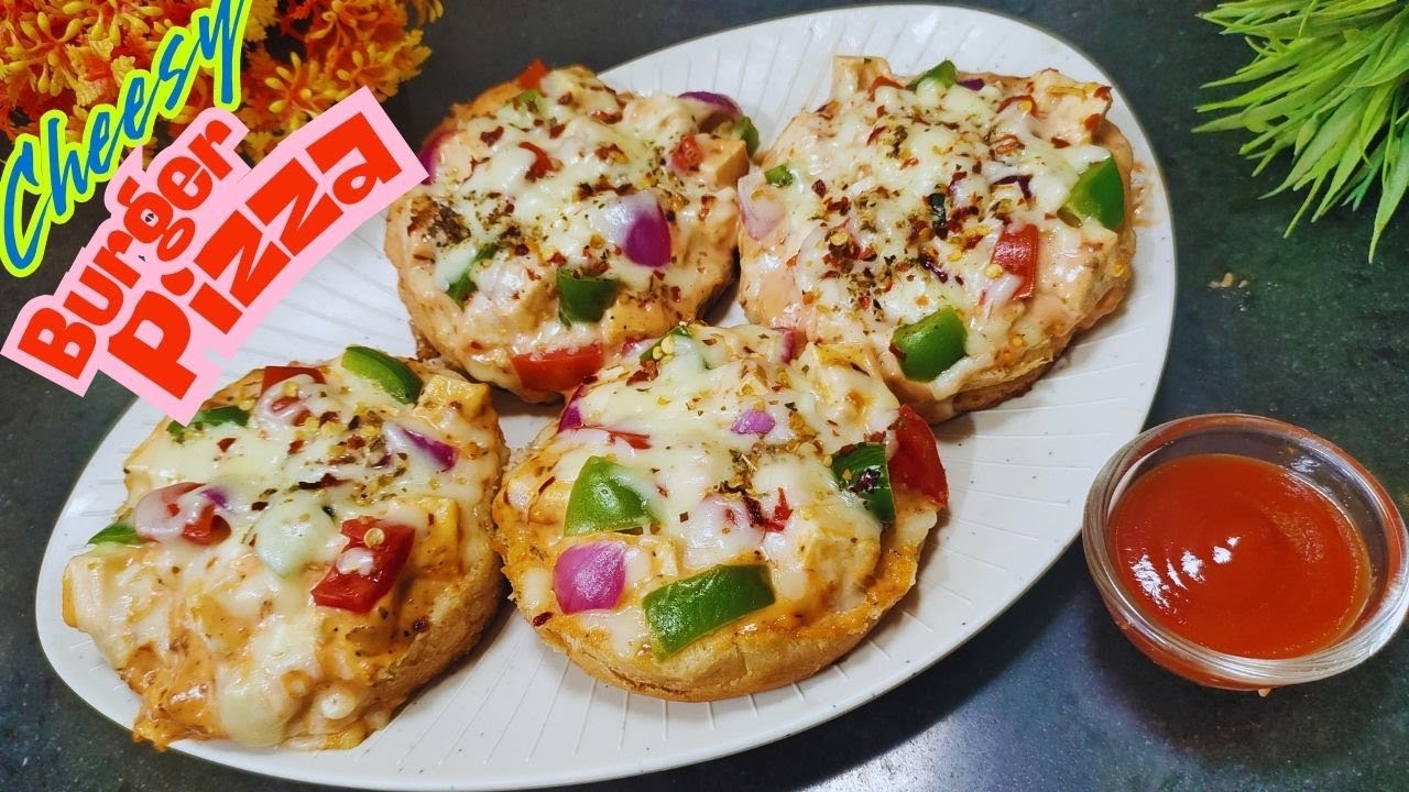 Cheesy Burger Bun recipe | Burger Pizza full of cheese | Homemade italian Burger Bun Pizza