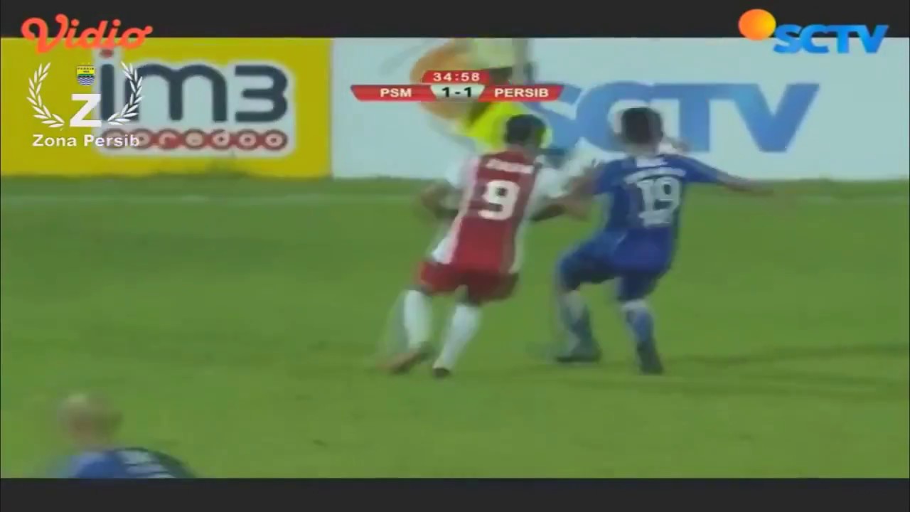 Febri Haryadi crazy rabona fake skill vs PSM HD
