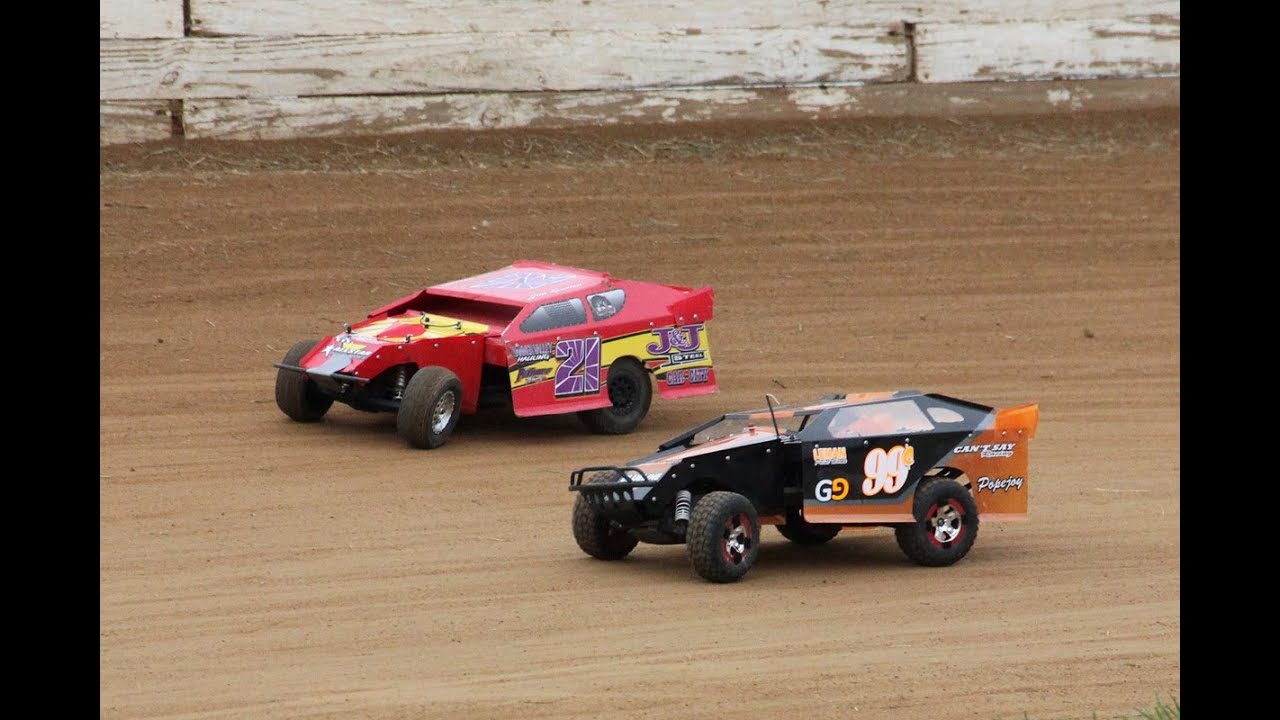 Maryville R/C Speedway Dirt Oval Racing - Show-Me Scalers