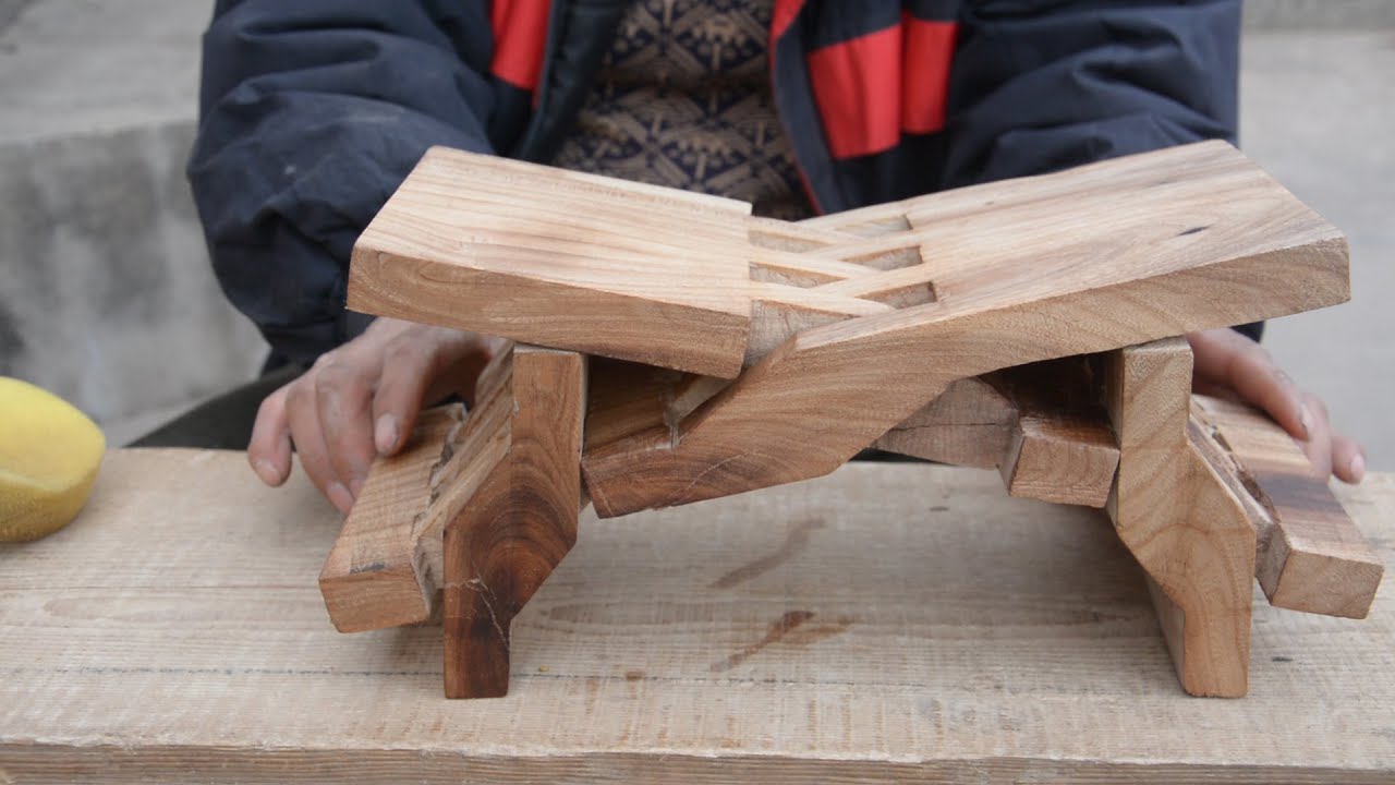 a whole piece of wood to make a stool, the design is too clever