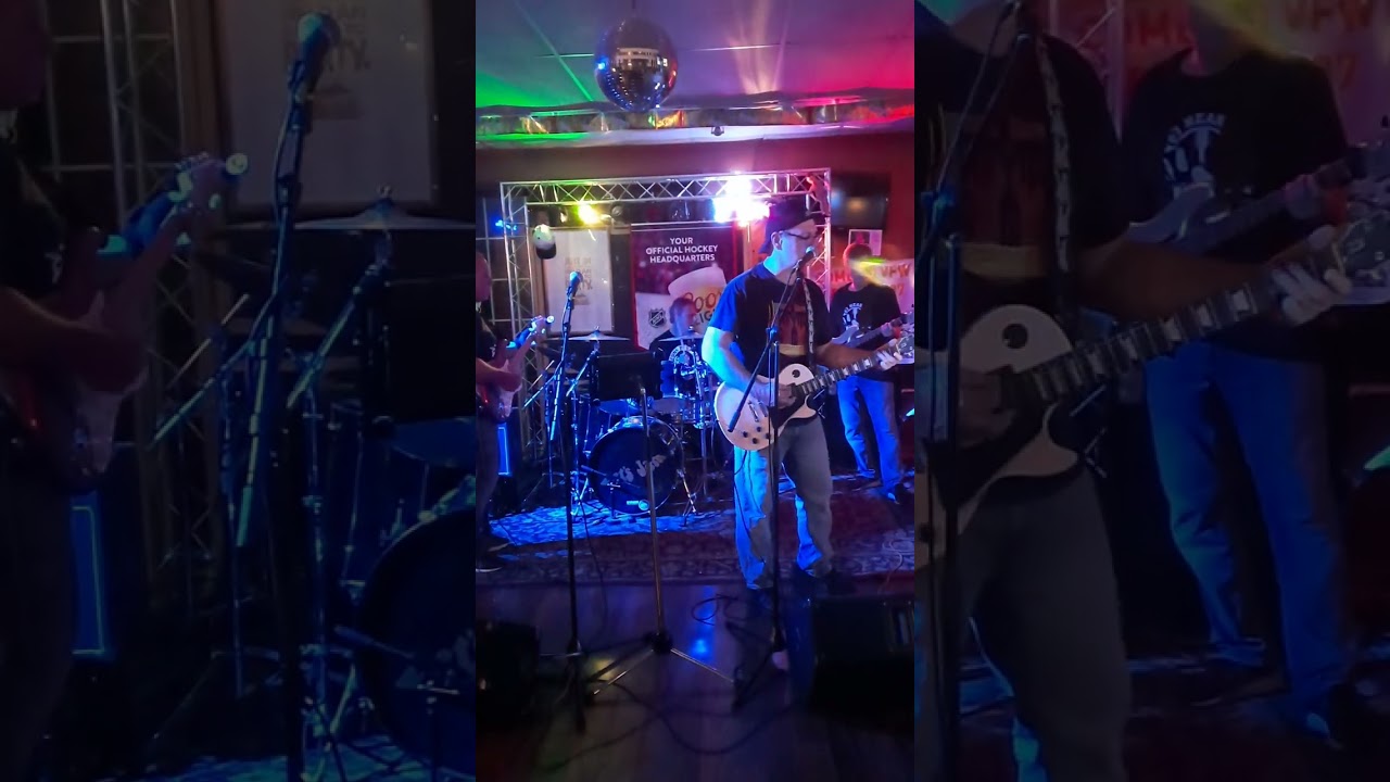 Kevin Mitchell and the Tuesday night jam band at the legendary Wooden Nickel.