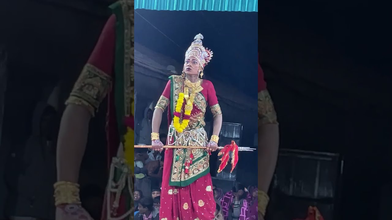 રાધા ની મોજ લાઇવ છે!