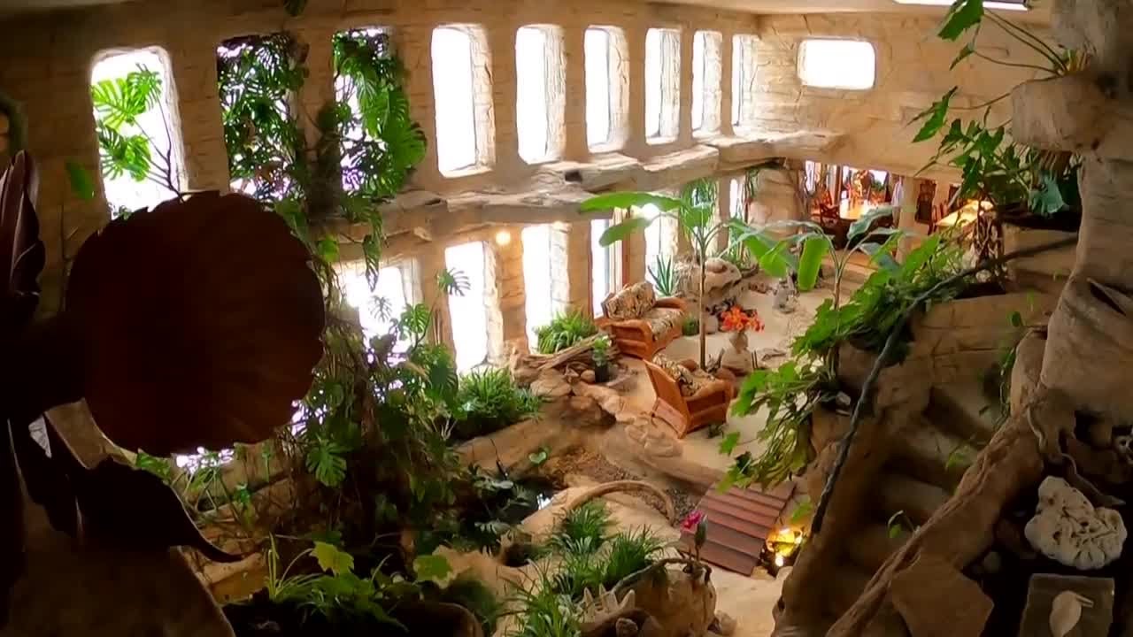 Safari-themed mansion goes on the market in New Berlin