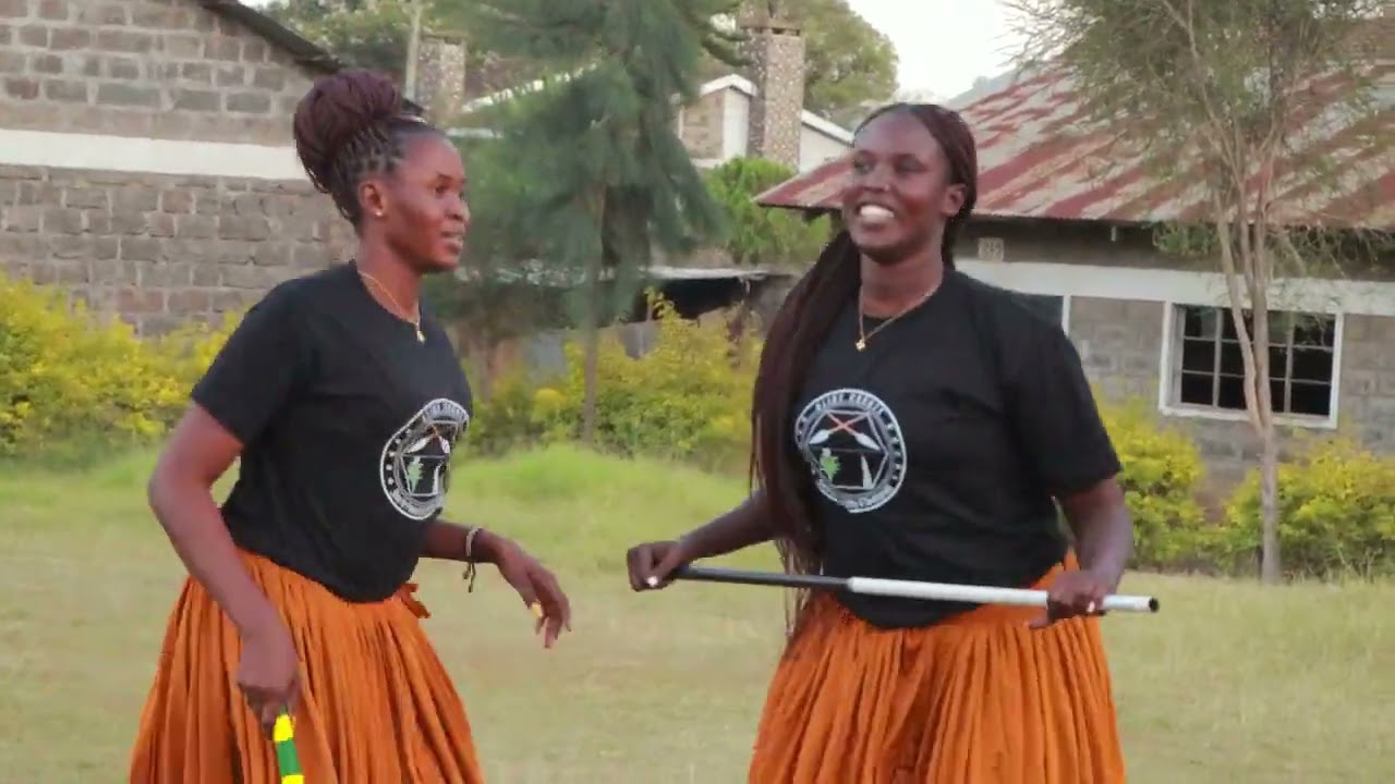 Panaruu Traditional Dance wundit kuok