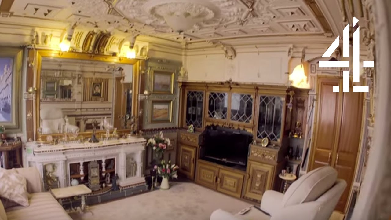 Retired Cabinet Maker Beautifully Transforms Council Flat | Britain's Weirdest Council Houses