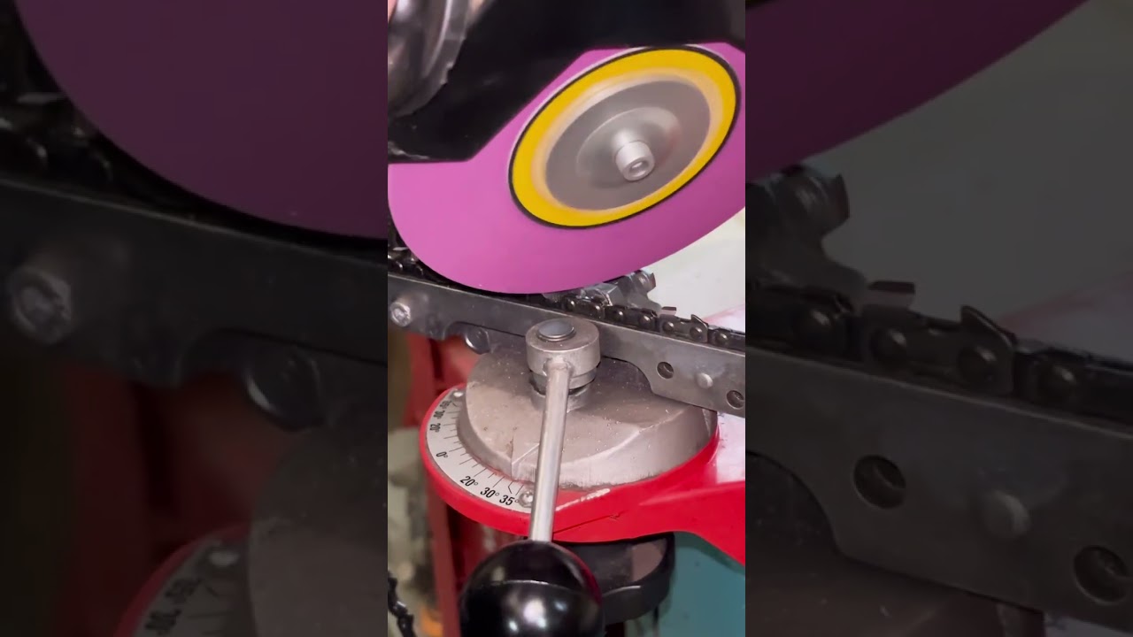 Aff&ucirc;ter facilement sa cha&icirc;ne de tron&ccedil;onneuse avec une aff&ucirc;teuse &eacute;lectrique