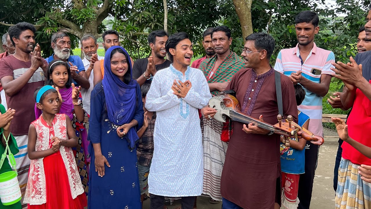 নতুন শিল্পী তানিয়া আর গ্রামবাসীর অনুরোধে এনামুল কি গান শুনালো দেখুন ? সবার ভিড় দেখে অবাক হয়ে গেলাম