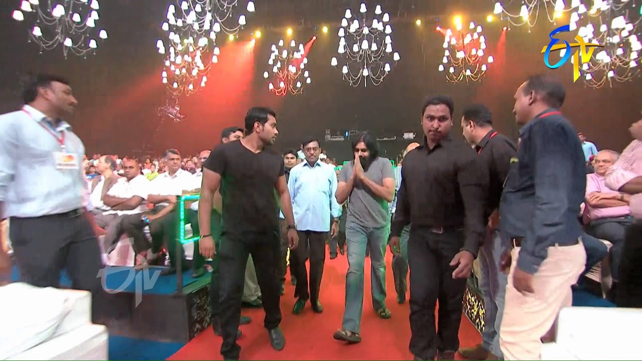 Power Star Pawan Kalyan Entry in ETV @ 20 Years Celebrations - 9th August 2015