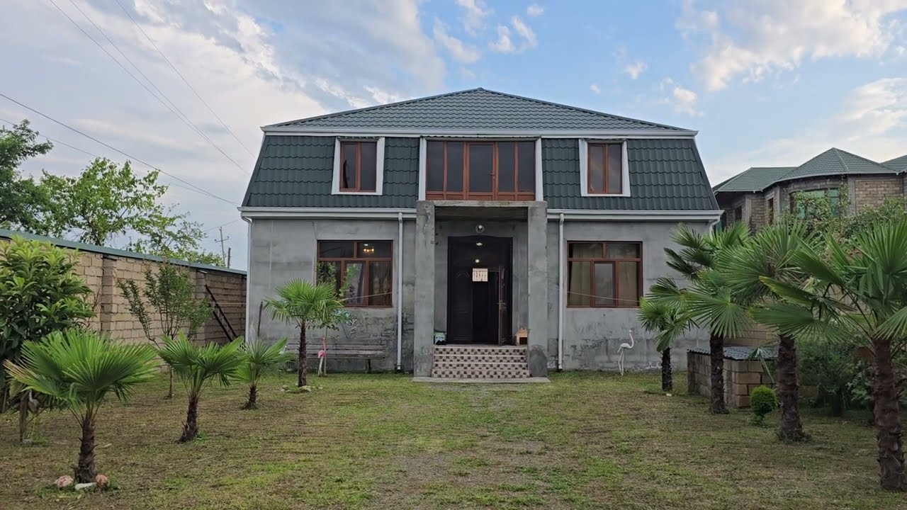 Balakəndə heyət evi satilir əlaqə 0503693002 0554693002 vatsap var Tural makler Balakən